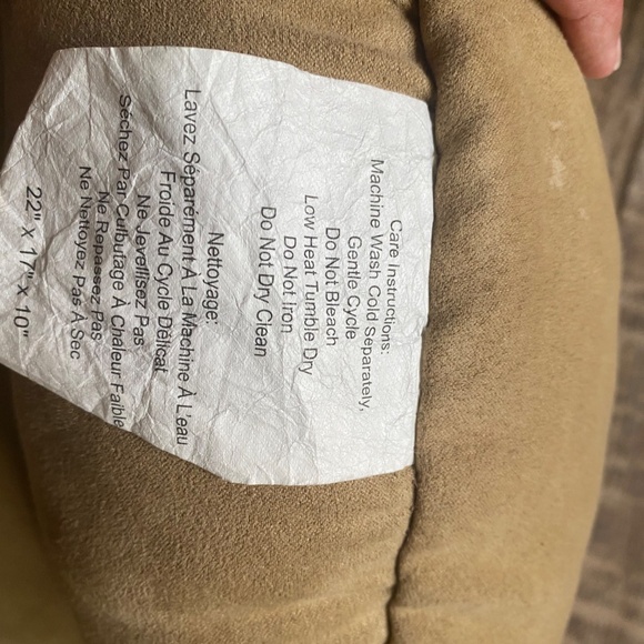 Pet Sleep Zone Cuddle Cave Tan 22 inch Plush Faux Suede Pet Bed - Picture 4 of 5